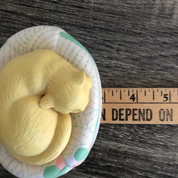 Vtg Hallmark Sleeping Cat Trinket Box - Picture 15 of 15